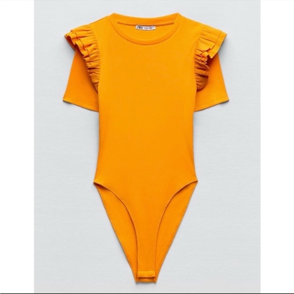 Zara Tops - Orange ruffled rib bodysuit 🧡 ZARA